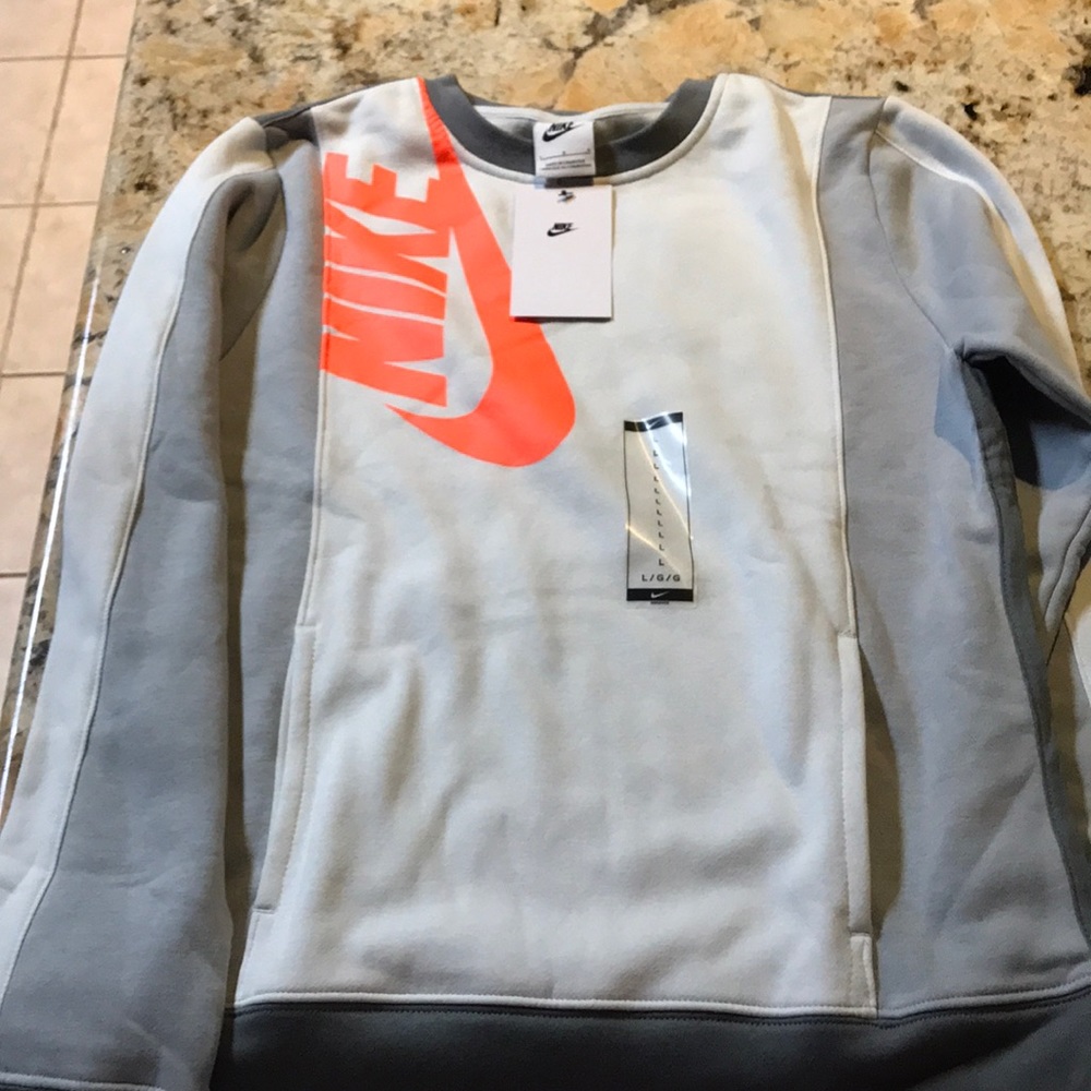 Nike long sleeve sweater
